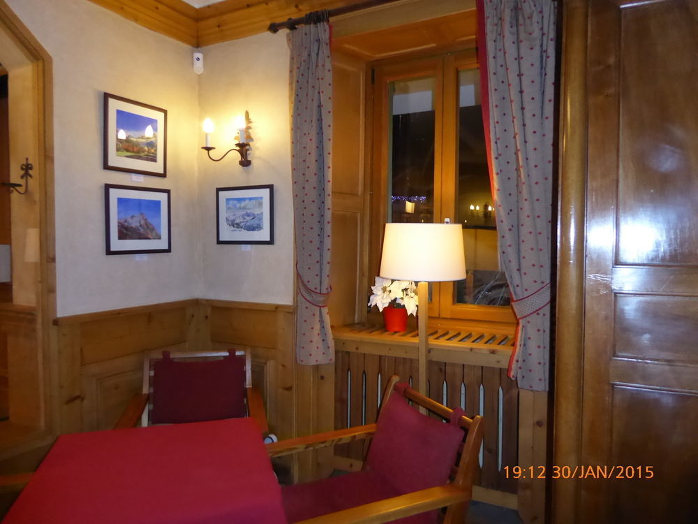 Hotel Restaurant La Couronne Шамони Екстериор снимка