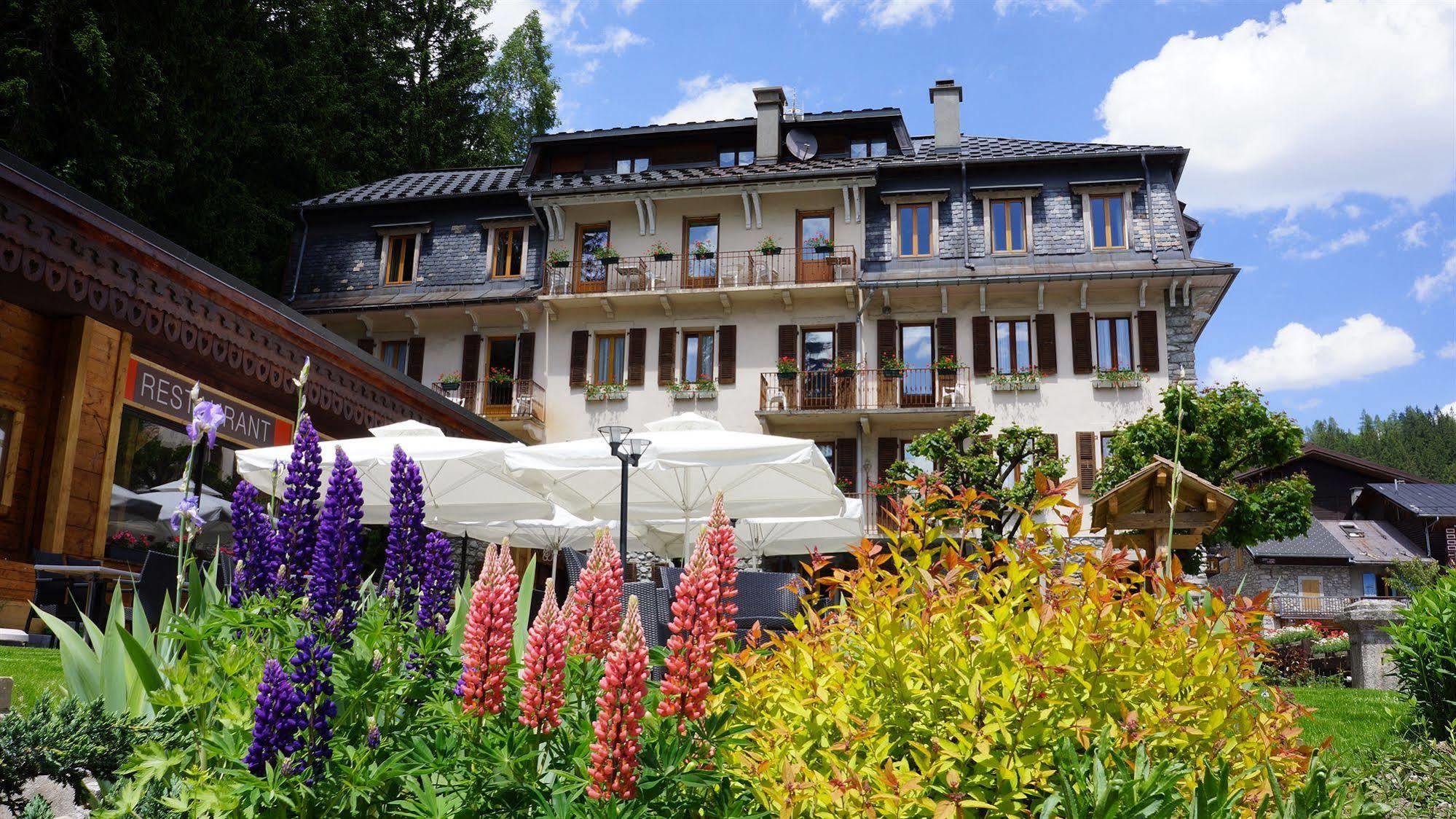 Hotel Restaurant La Couronne Шамони Екстериор снимка